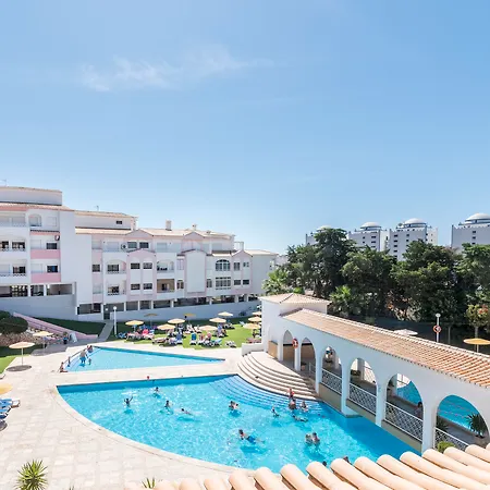 מלון Clube Vilarosa